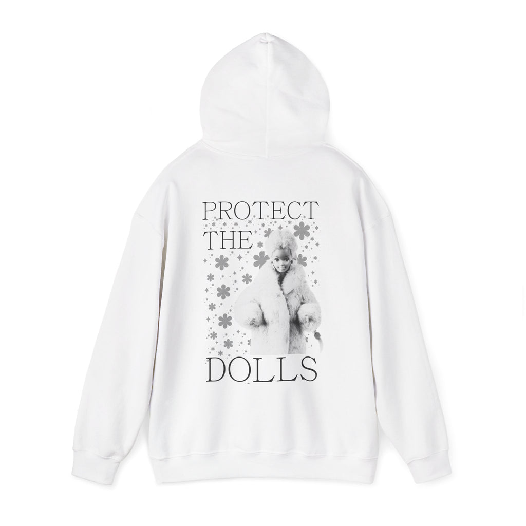Hoodie „Protect the Dolls“ – Trendiger Unisex Hoodie mit auffälligem Rückenprint