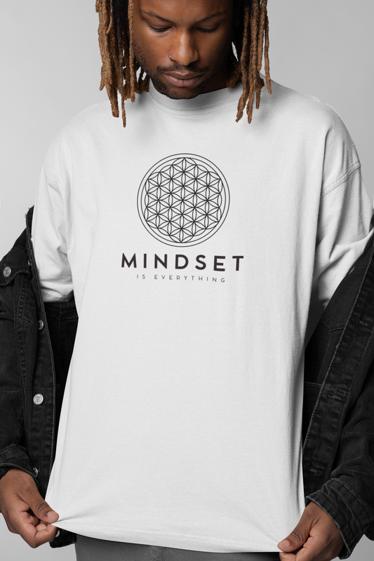 Unisex Oversized T-Shirt „Mindset is Everything“ mit Statement Print | 100 % Baumwolle | seianders.de