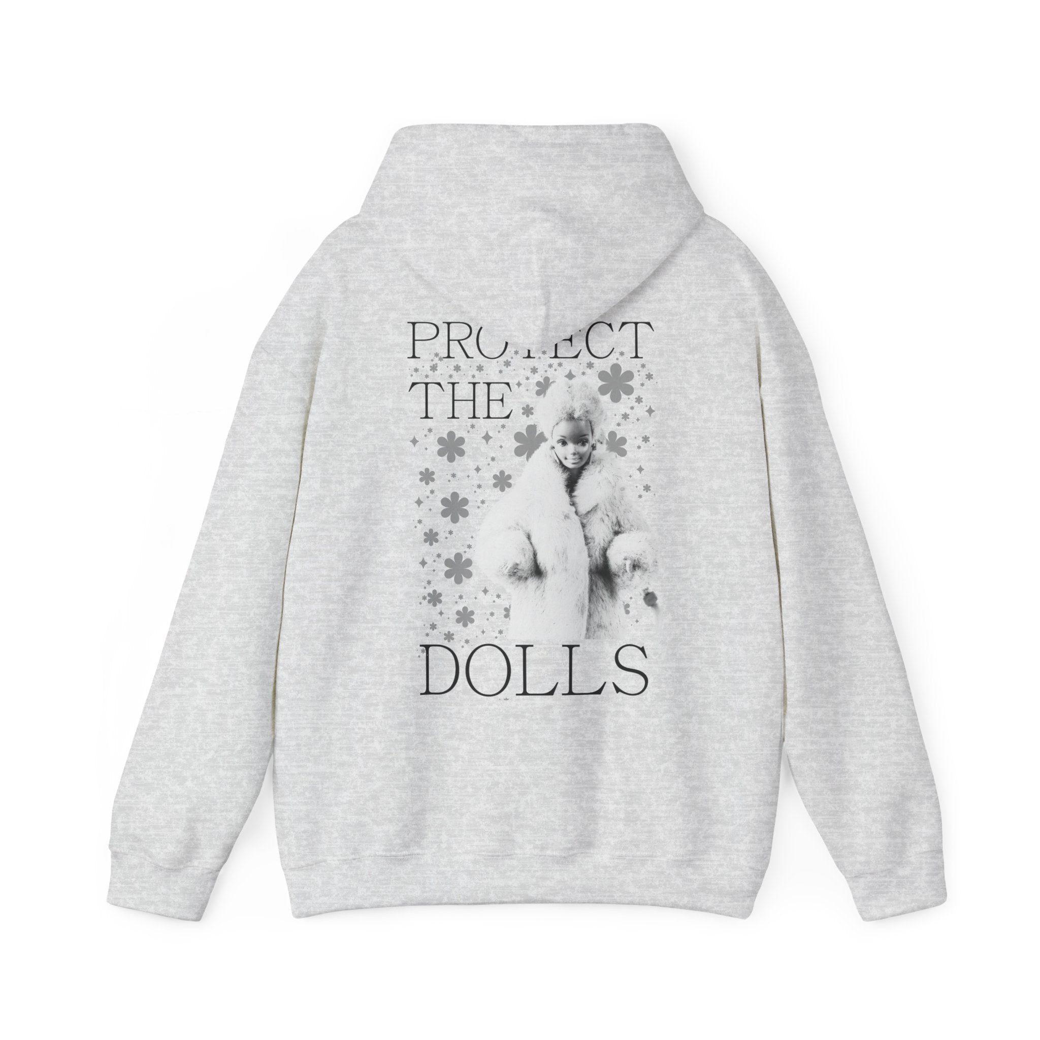 Hoodie „Protect the Dolls“ – Trendiger Unisex Hoodie mit auffälligem Rückenprint